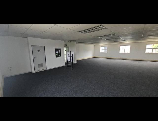 BUSINESS PROPERTY TO RENT IN HALFWAY GARDENS